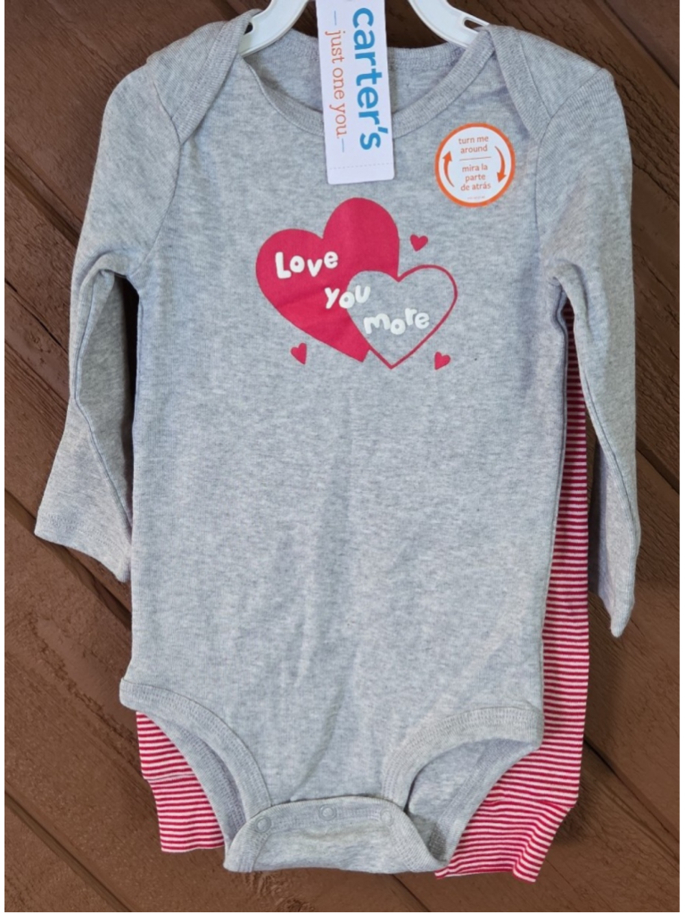 Carter's Baby Valentine's day outfit size 9 months